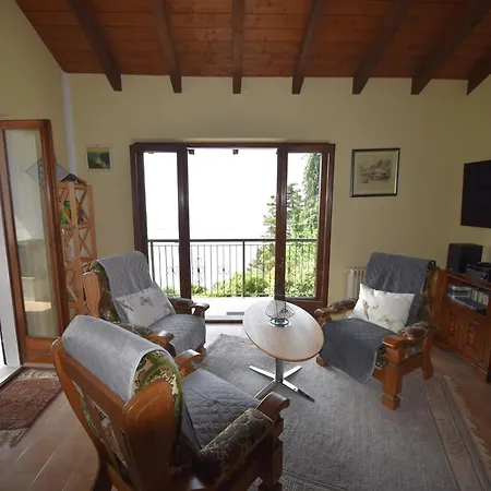 Rustic With Views * Trarego