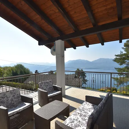 Сasa de vacaciones Rustic With Views